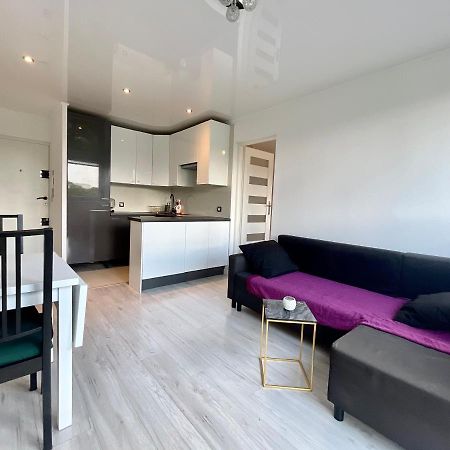 Sasi - Cozy Apartment For 6 People In Centre Warszawa Zewnętrze zdjęcie