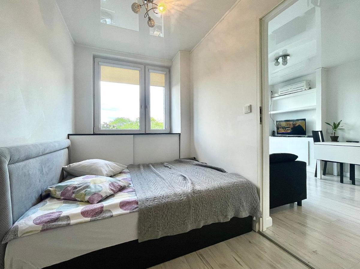 Sasi - Cozy Apartment For 6 People In Centre Warszawa Zewnętrze zdjęcie