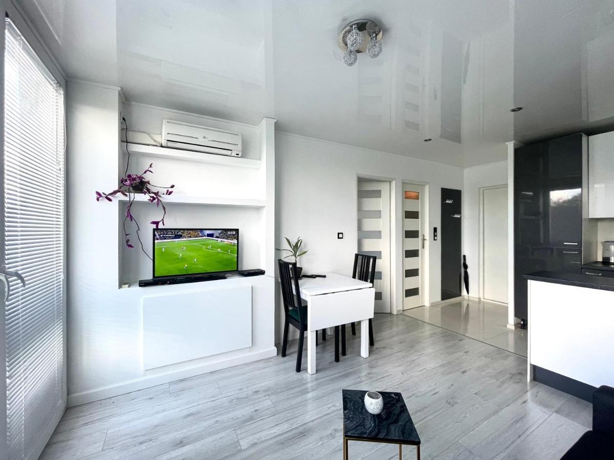 Sasi - Cozy Apartment For 6 People In Centre Warszawa Zewnętrze zdjęcie