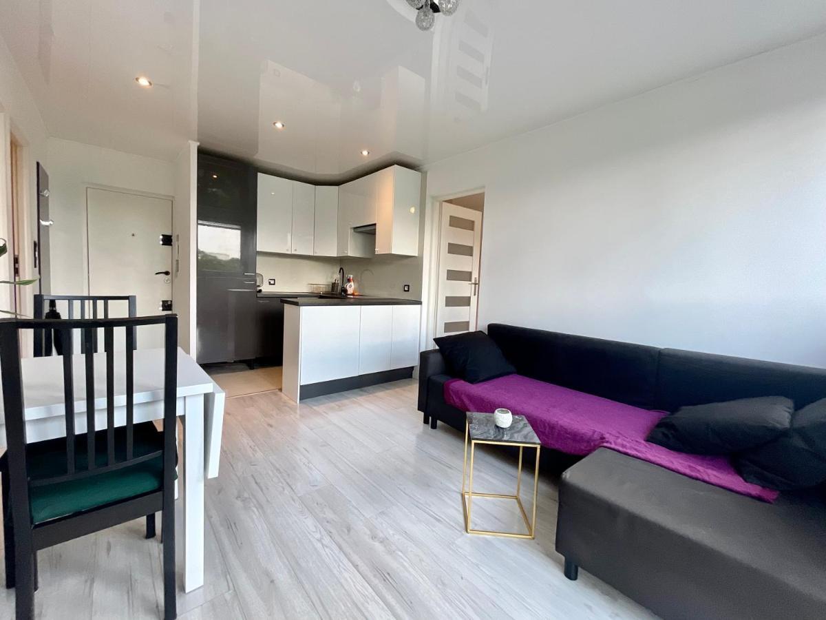 Sasi - Cozy Apartment For 6 People In Centre Warszawa Zewnętrze zdjęcie